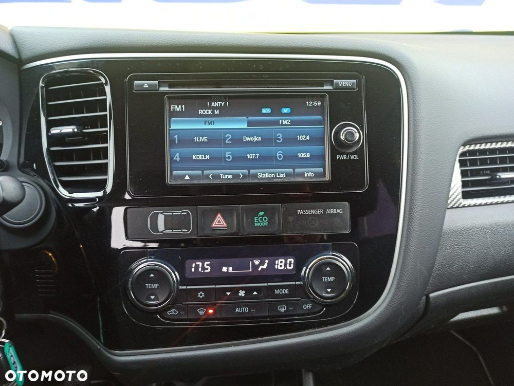 Mitsubishi Outlander 2.0 Intense + 2WD - 15