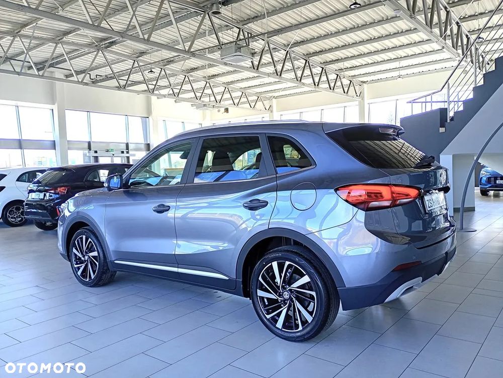 MG ZS - 6