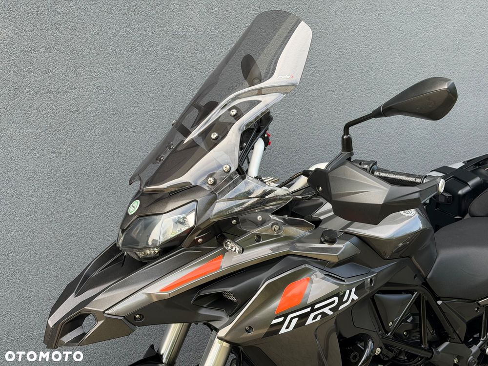 Benelli TRK 502 - 11