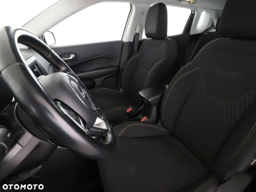 Jeep Compass 1.3 T-GDI I4 Longitude - 14