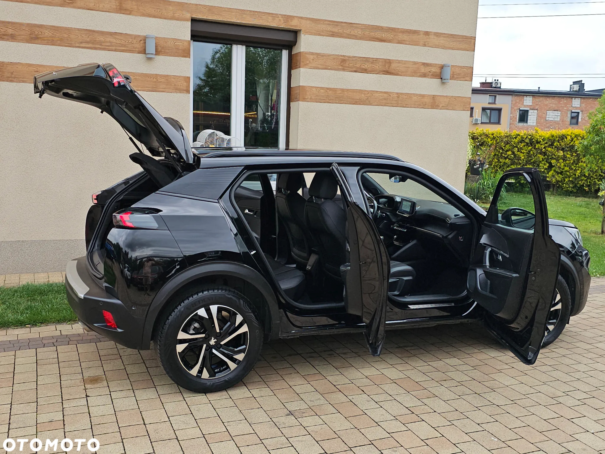 Peugeot 2008 1.5 BlueHDi GT S&S EAT8 - 16