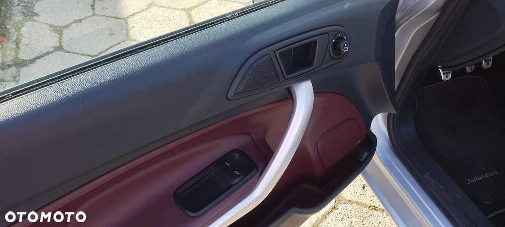 Ford Fiesta 1.4 Trend - 19