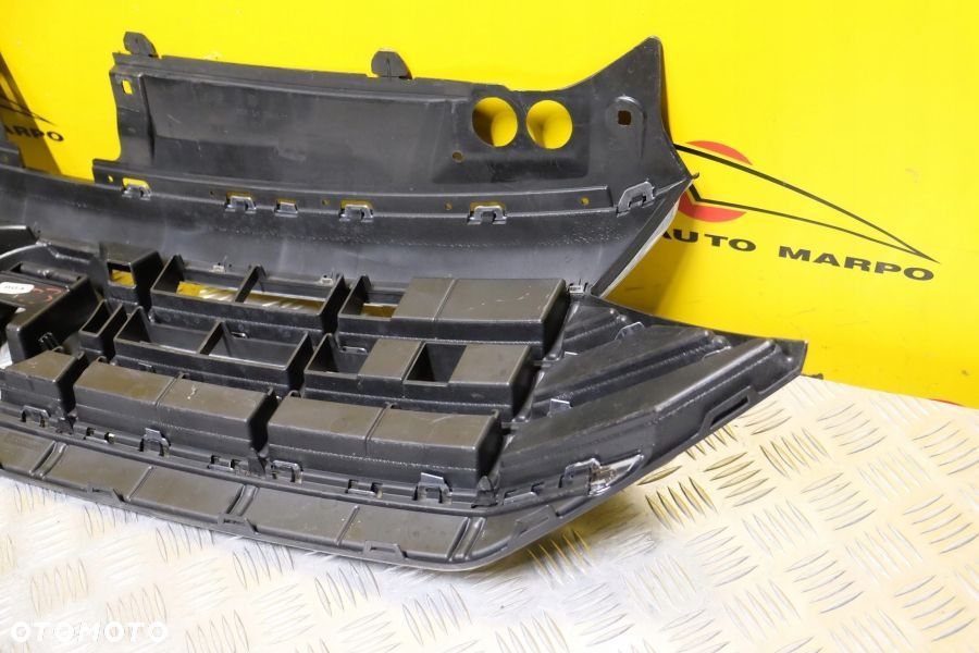 VW JETTA 2019 2020- GRILL ATRAPA PRZÓD CHROM USA - 9