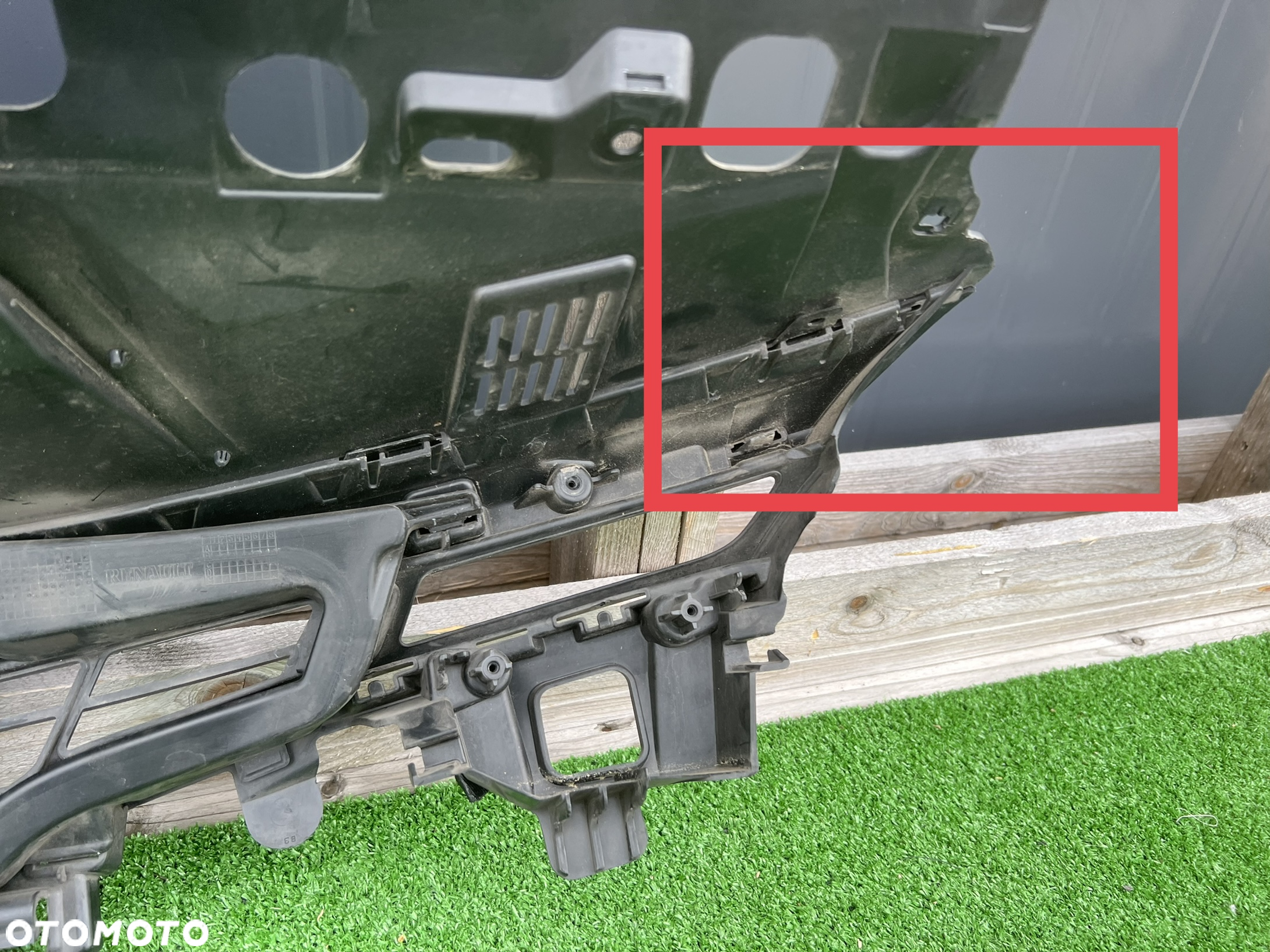 Atrapa, grill RENAULT Clio IV przed liftem - 3