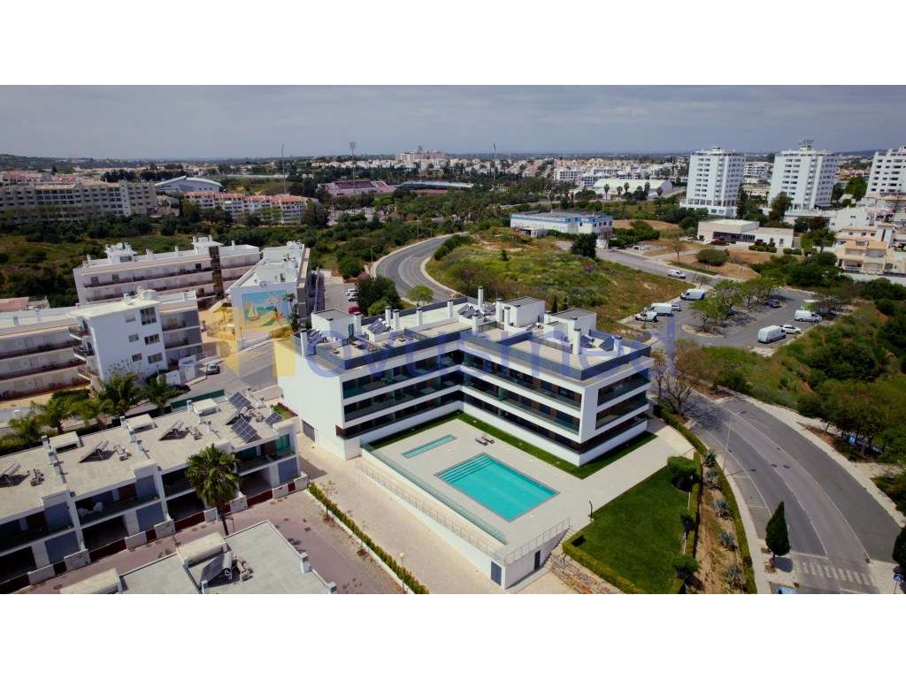 Apartamento T2 em Albufeira, Piscina e Garagem - Grande imagem: 2/18