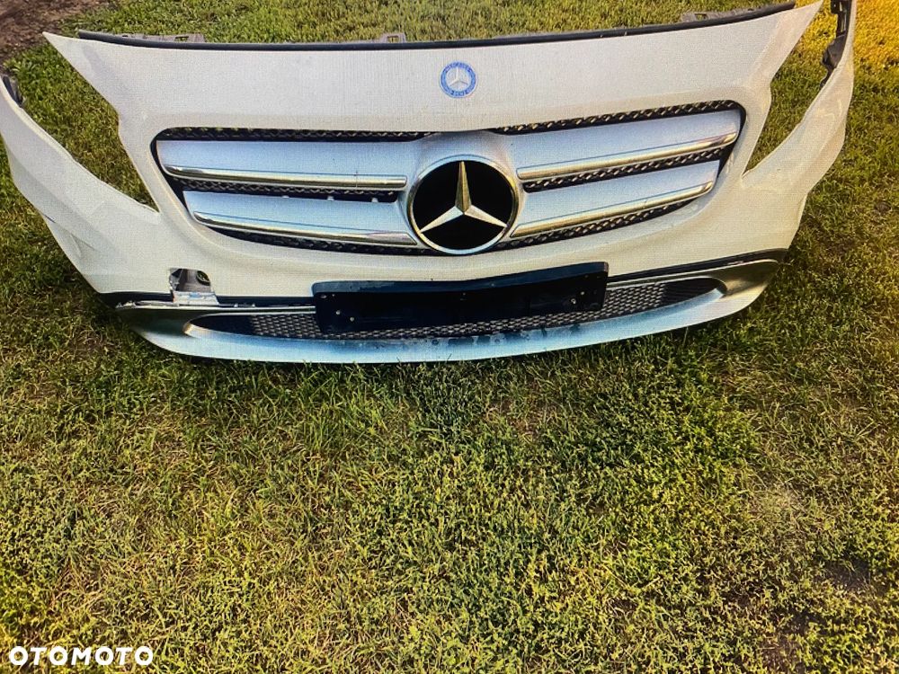 MERCEDES gla 156 kompletny zderzak plyta pod zderzak styropian 650 - 1