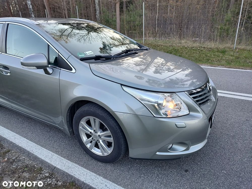 Toyota Avensis 1.8 Sol - 2