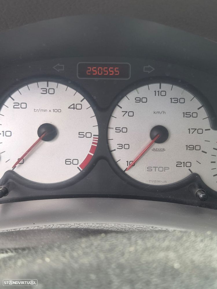 Peugeot 206 - 8