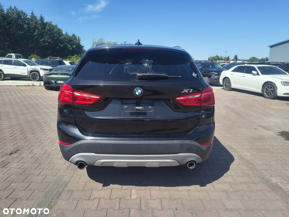 BMW X1 xDrive28i - 8