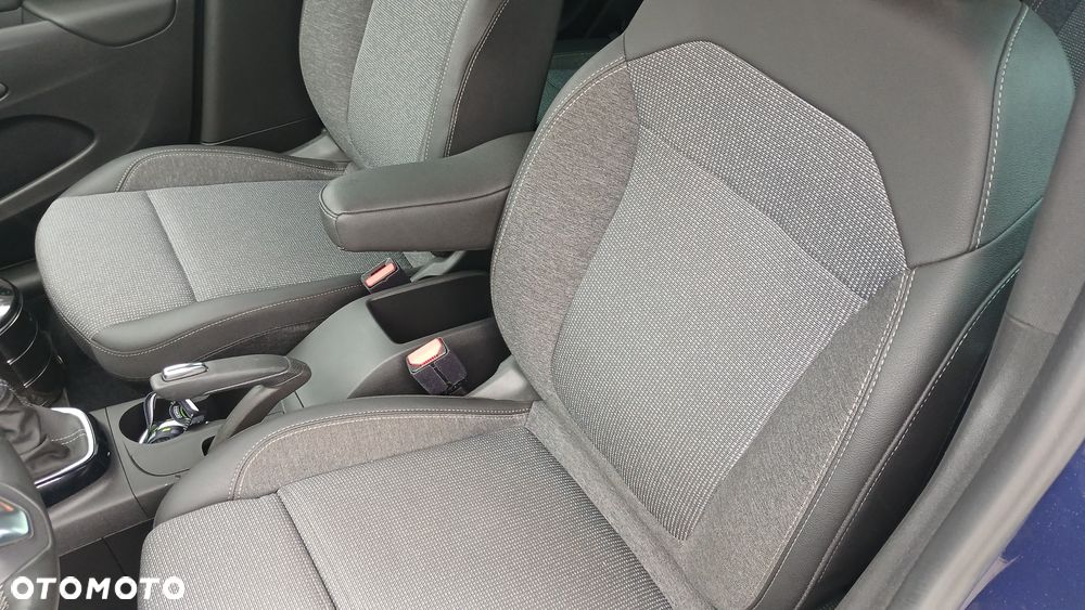 Opel Crossland X - 8