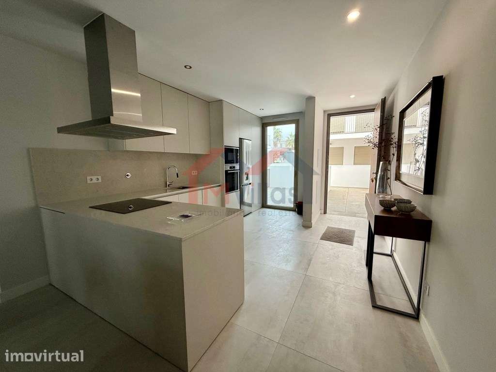 Apartamento T2 de luxo com piscina e garagem - Cabanas de Tavira - Grande imagem: 5/14