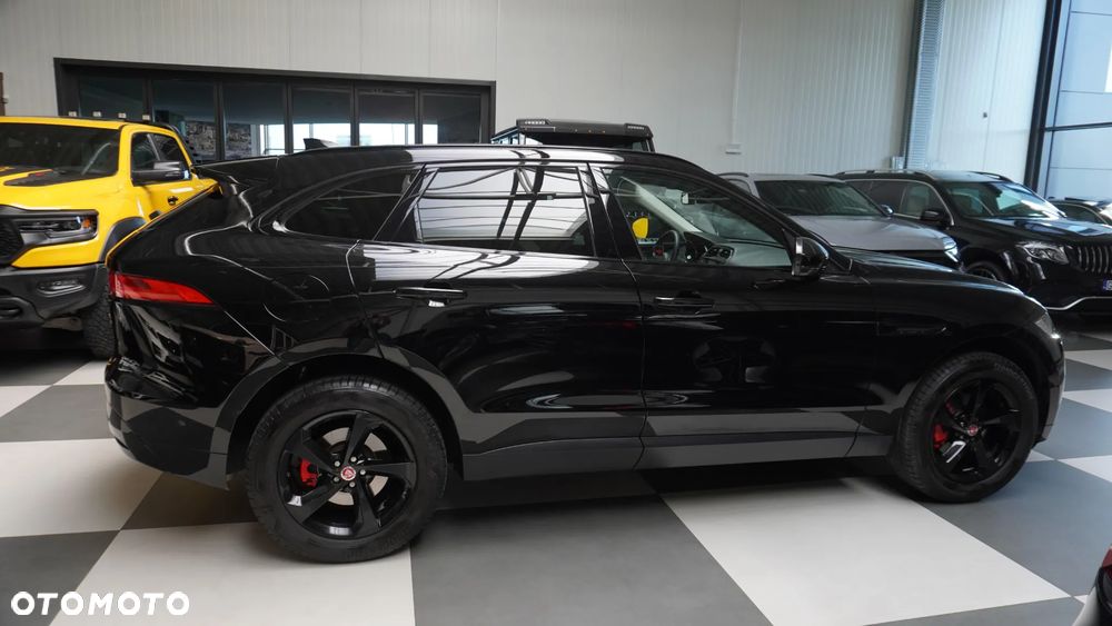 Jaguar F-Pace 2.0 i4P AWD R-Sport - 18
