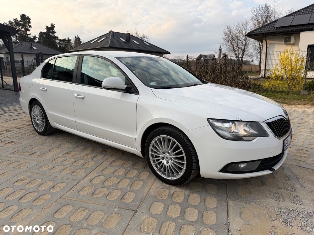 Skoda Superb 2.0 TDI Active - 4