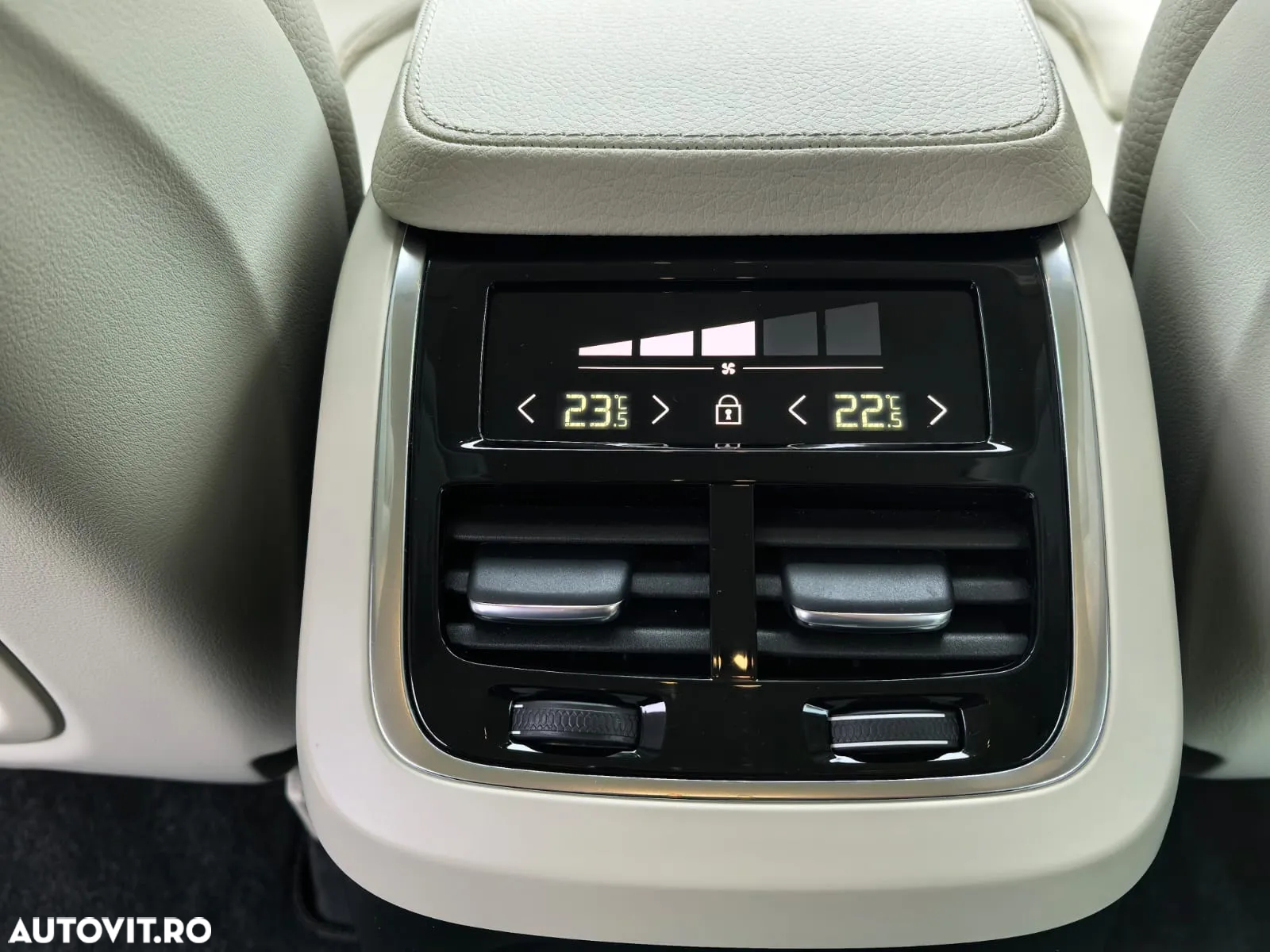 Volvo XC 90 T8 AWD Twin Engine Geartronic Inscription - 15