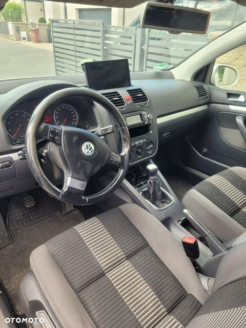 Volkswagen Golf - 3