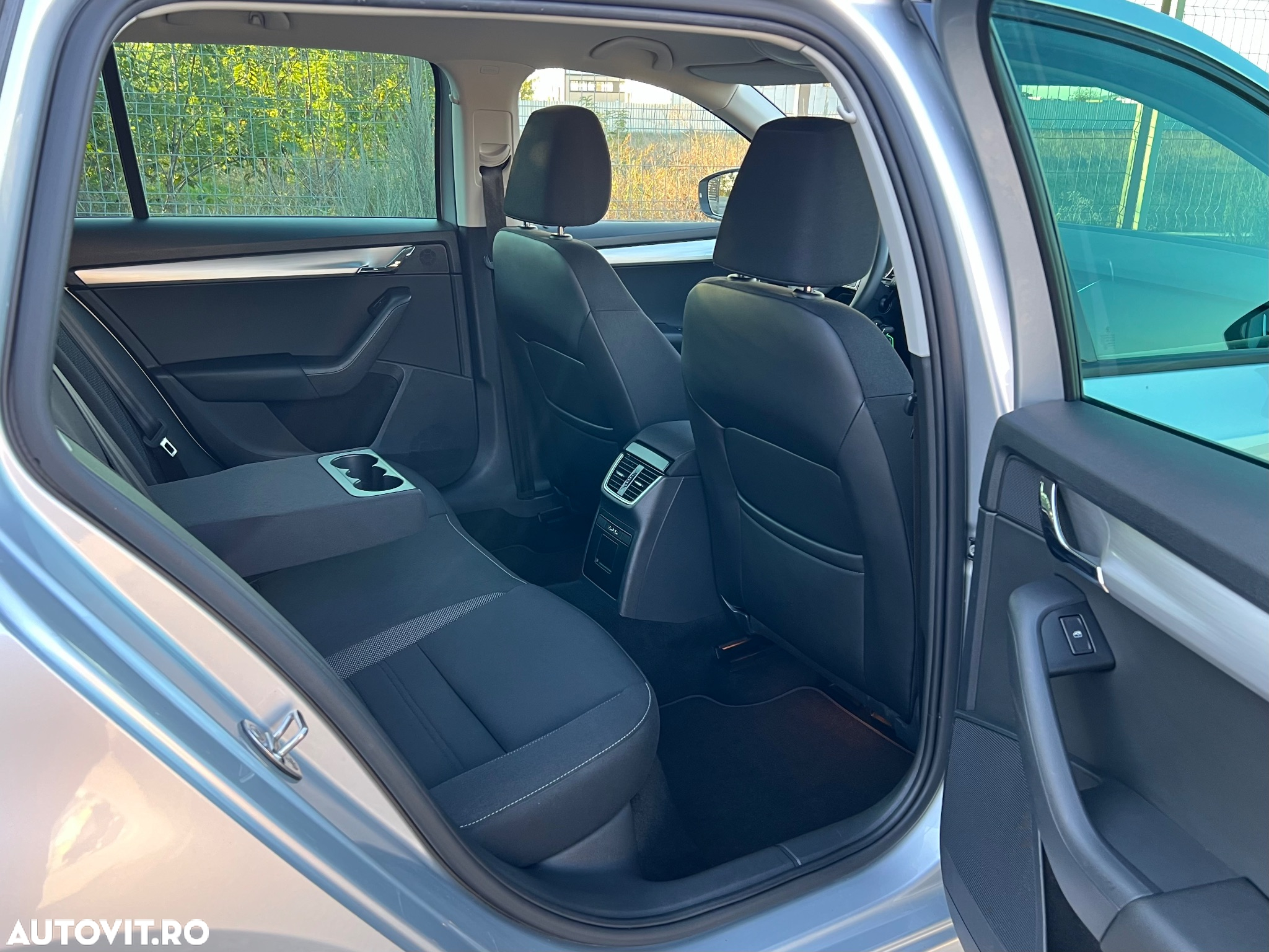 Skoda Octavia Combi Diesel 1.6 TDI Ambition - 6