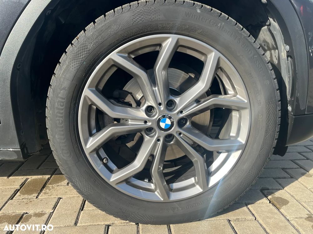 BMW X3 xDrive20d AT Luxury Line - 40