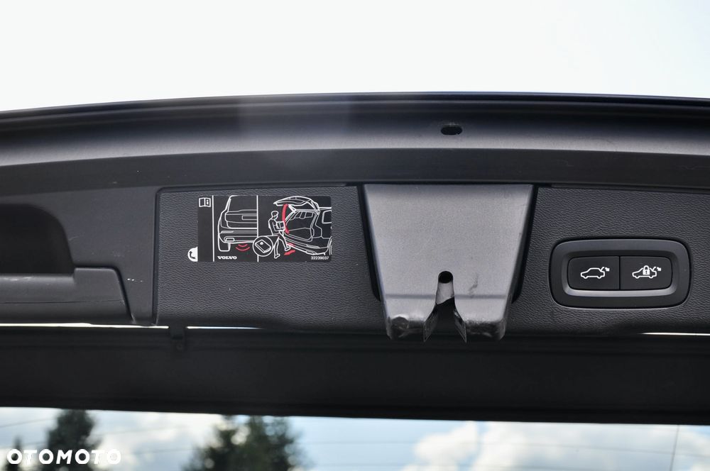 Volvo XC 60 D3 Momentum - 17
