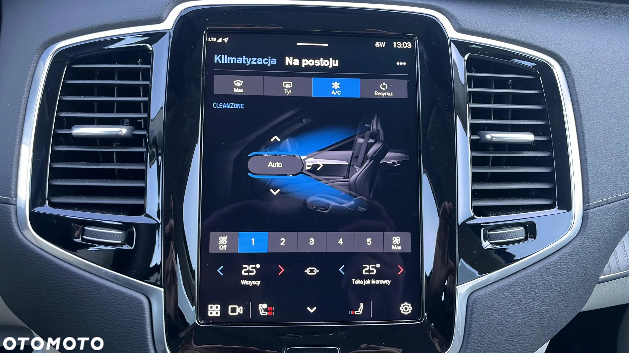 Volvo XC 90 - 24