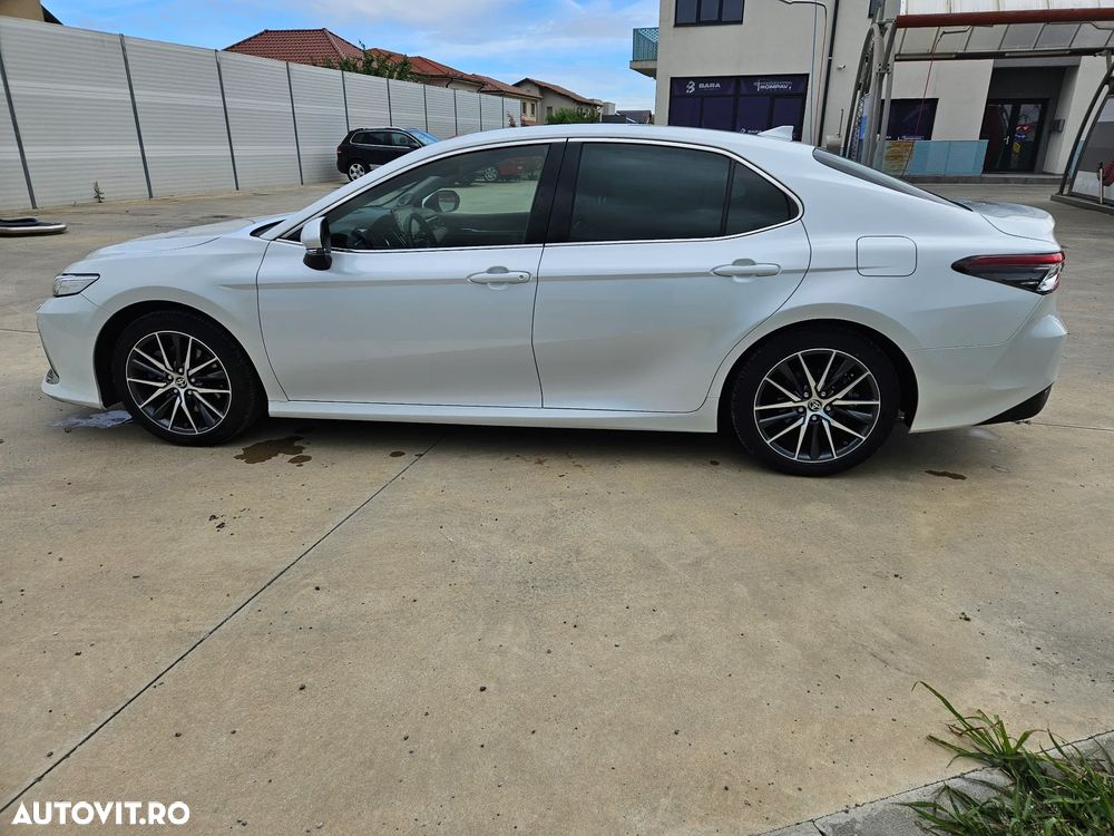 Toyota Camry 2.5 Exclusive - 7