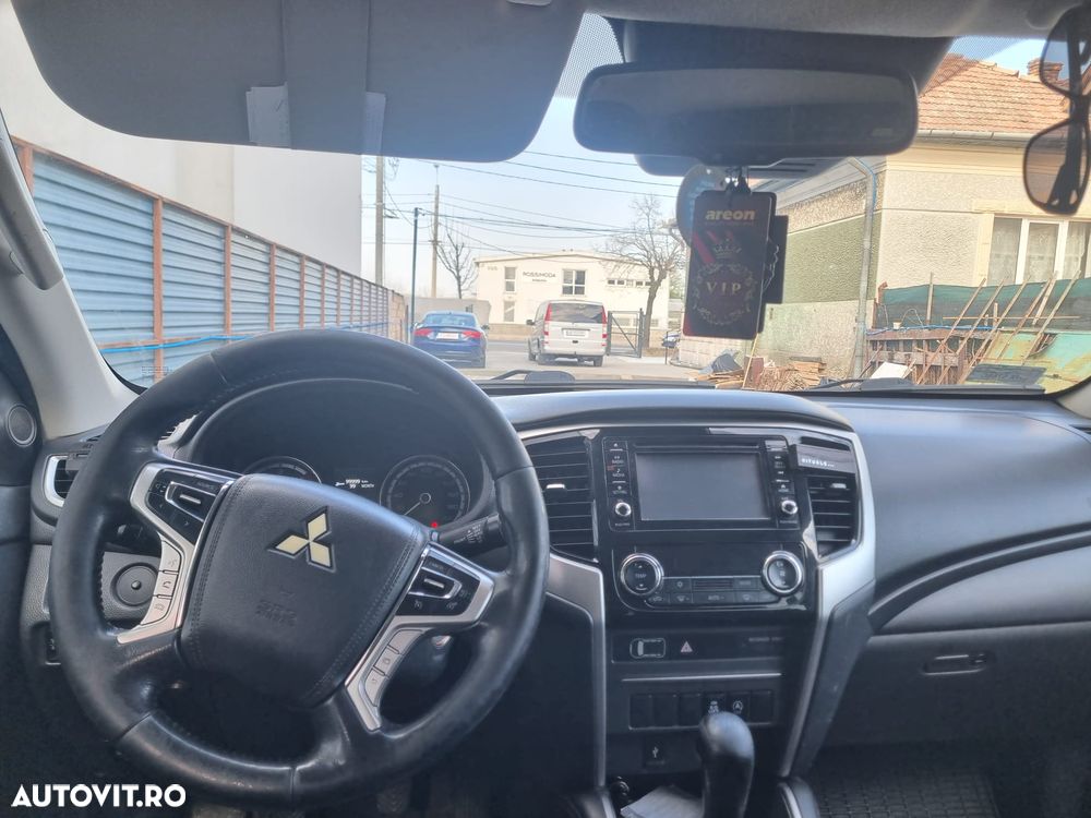 Mitsubishi L200 - 7