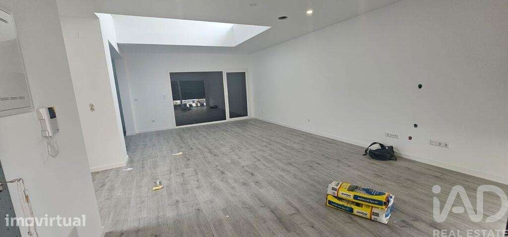 Casa / Villa T4 em Charneca De Caparica E Sobreda de 260,00 m2 - Grande imagem: 5/30