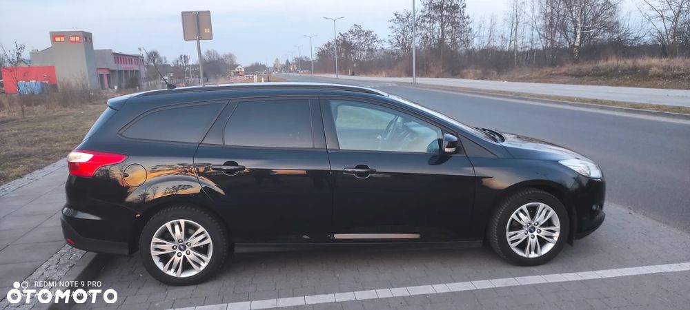 Ford Focus 1.0 EcoBoost Start-Stopp-System SYNC Edition - 32