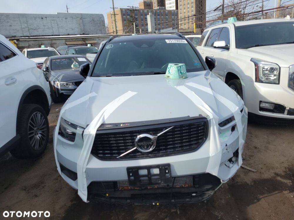 Volvo XC 40 T5 AWD Geartronic R-Design - 5