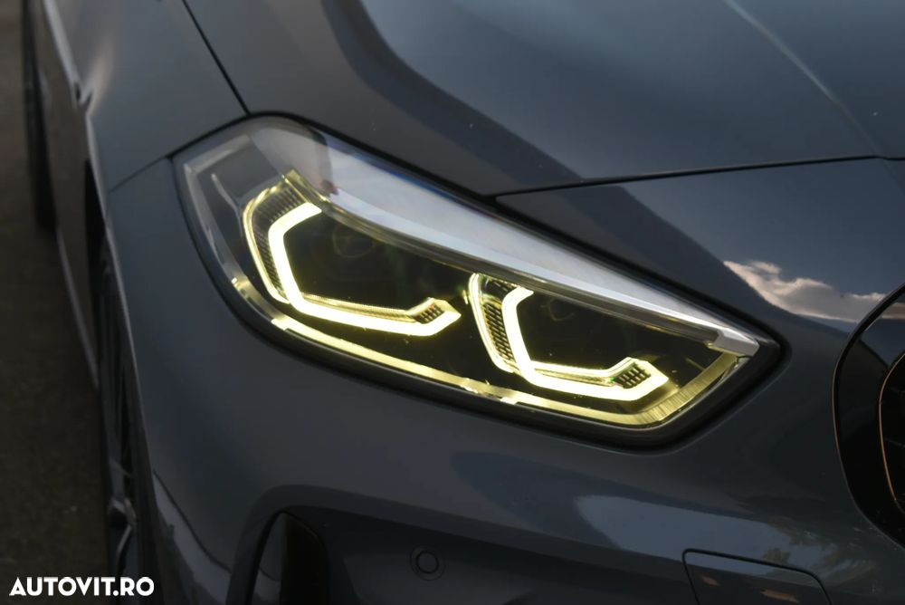 BMW M1 M135i xDrive AT - 10