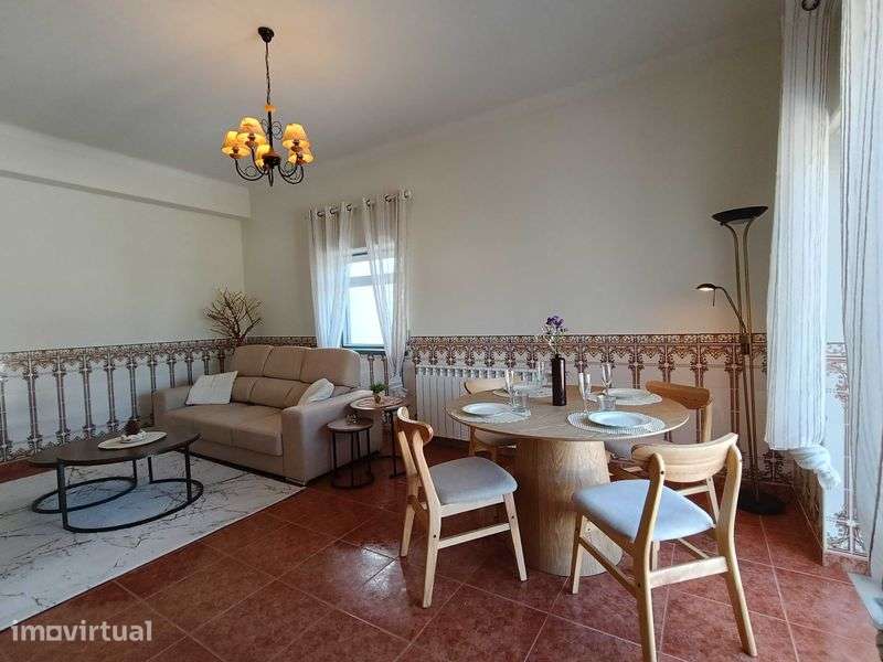 Apartamento renovado com jardim e garagem - Grande imagem: 5/11