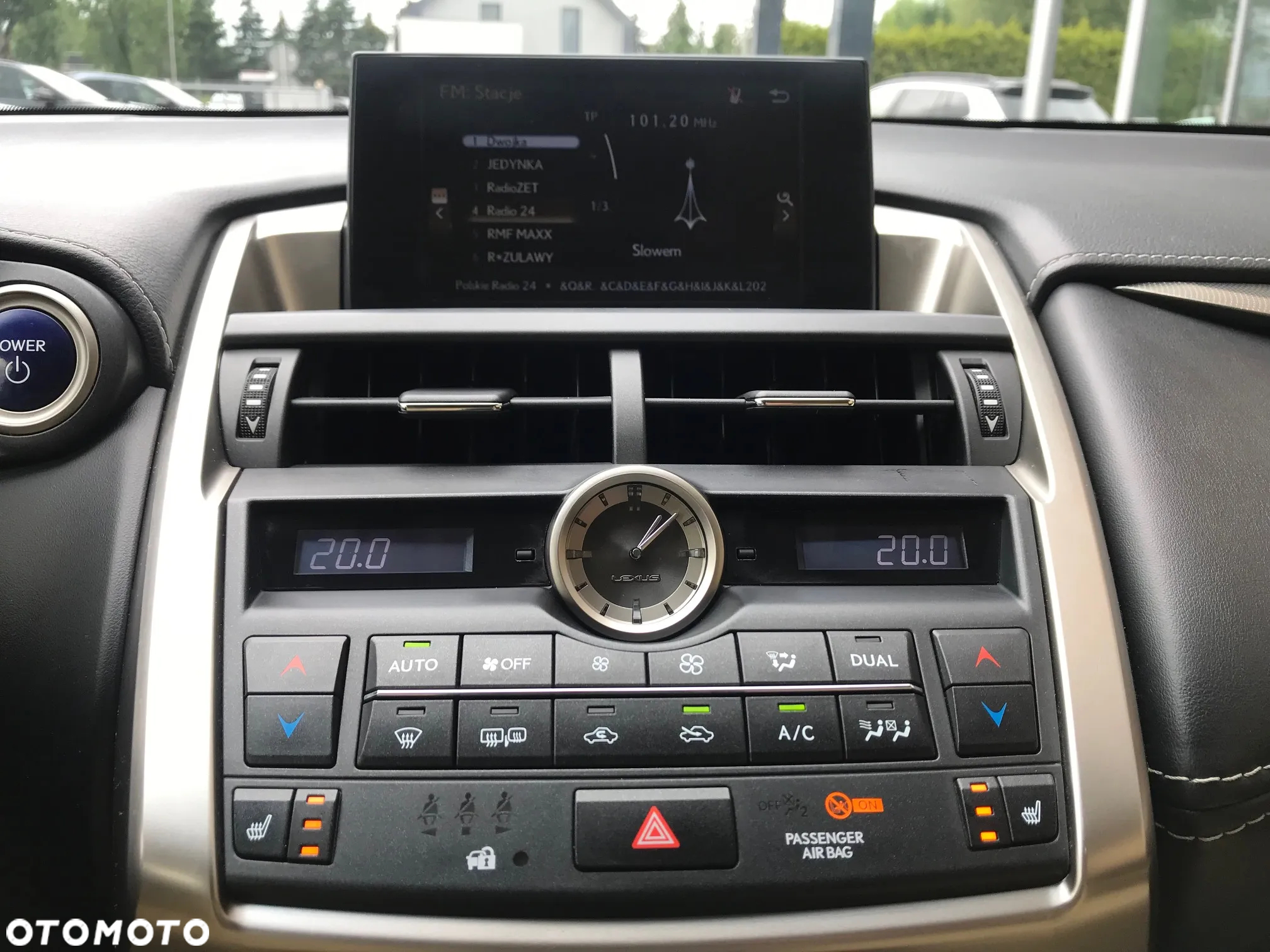 Lexus NX 300h Elegance AWD - 33