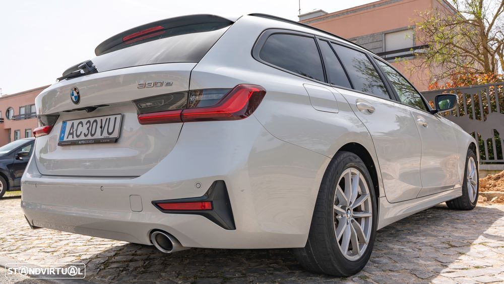 BMW 330 e Corporate Edition Auto - 3