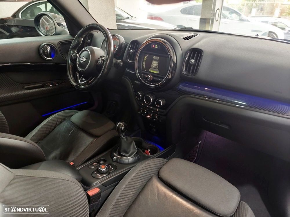 MINI Countryman Cooper D - 17