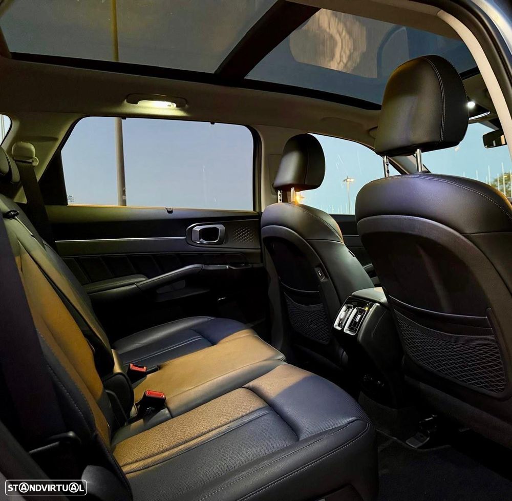 Kia Sorento 1.6 T-GDI HEV Concept - 10
