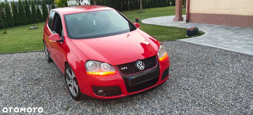 Volkswagen Golf - 1