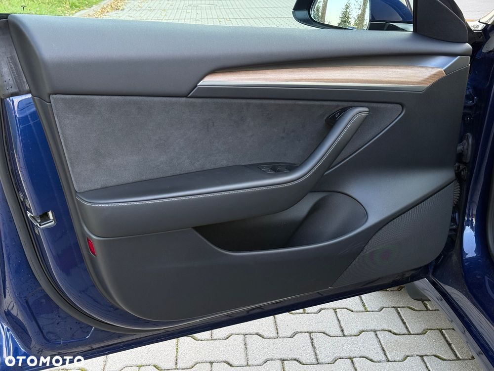 Tesla Model 3 Performance AWD - 19