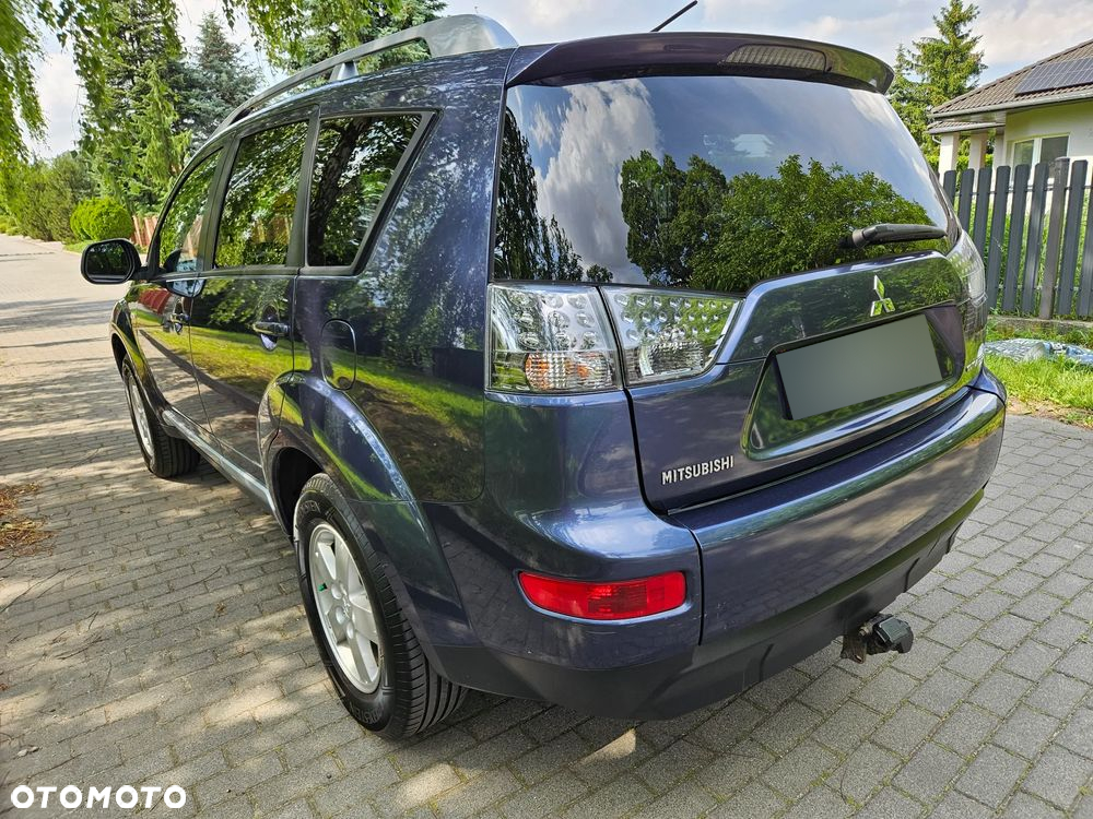 Mitsubishi Outlander - 9
