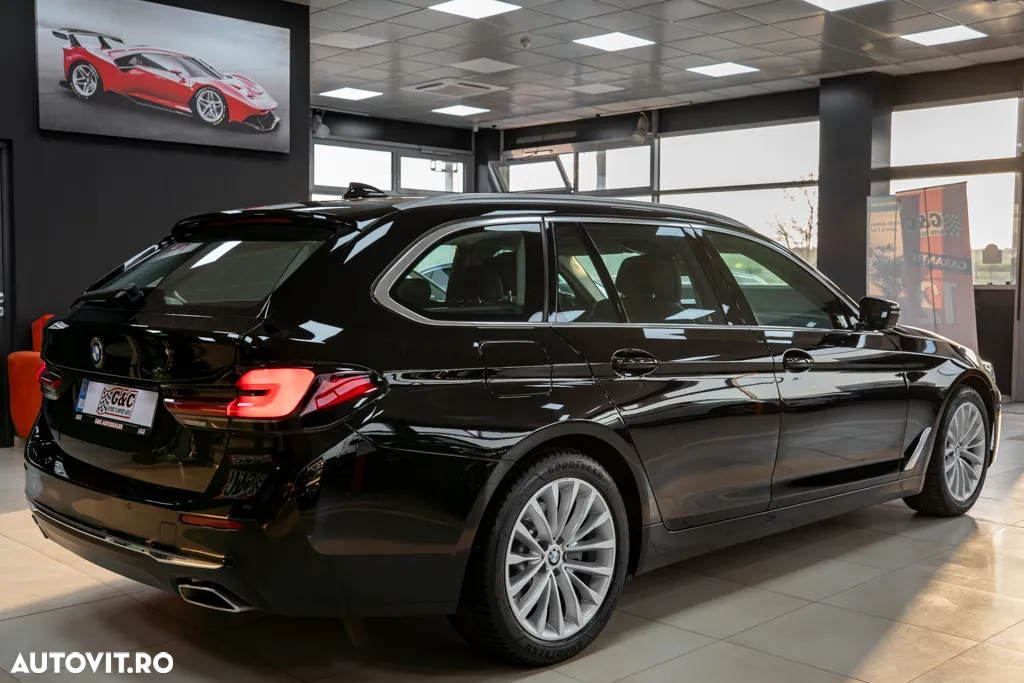 BMW Seria 5 520i Touring Aut. Luxury Line - 6