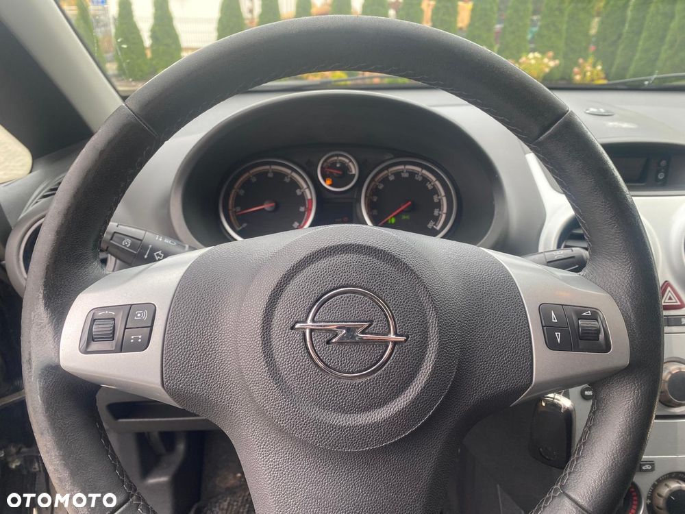 Opel Corsa - 8