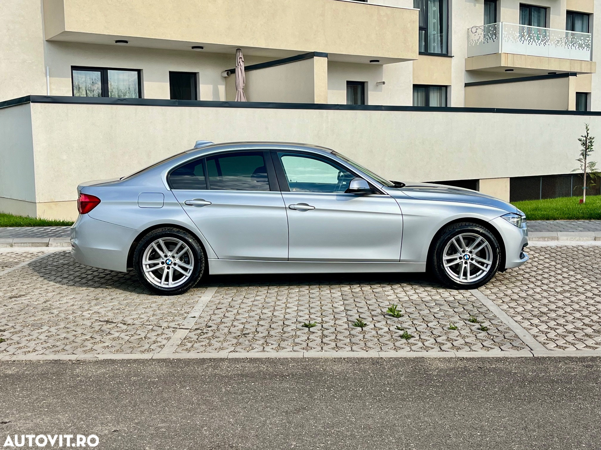 BMW Seria 3 - 10