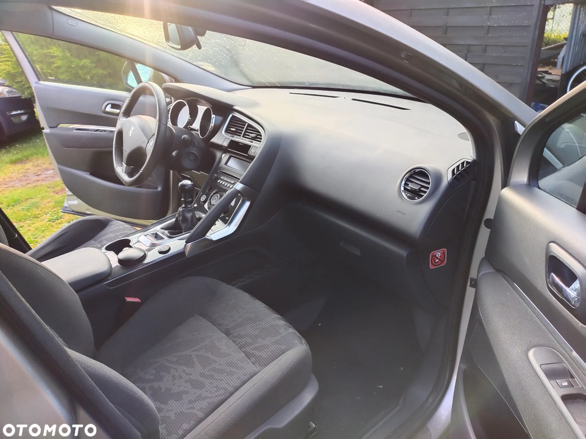 Peugeot 3008 1.6 HDi Premium - 7