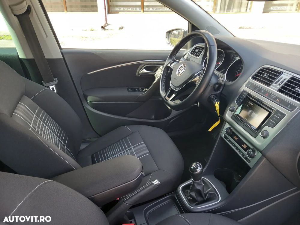 Volkswagen Polo 1.2 TSI Blue Motion Technology Lounge - 6