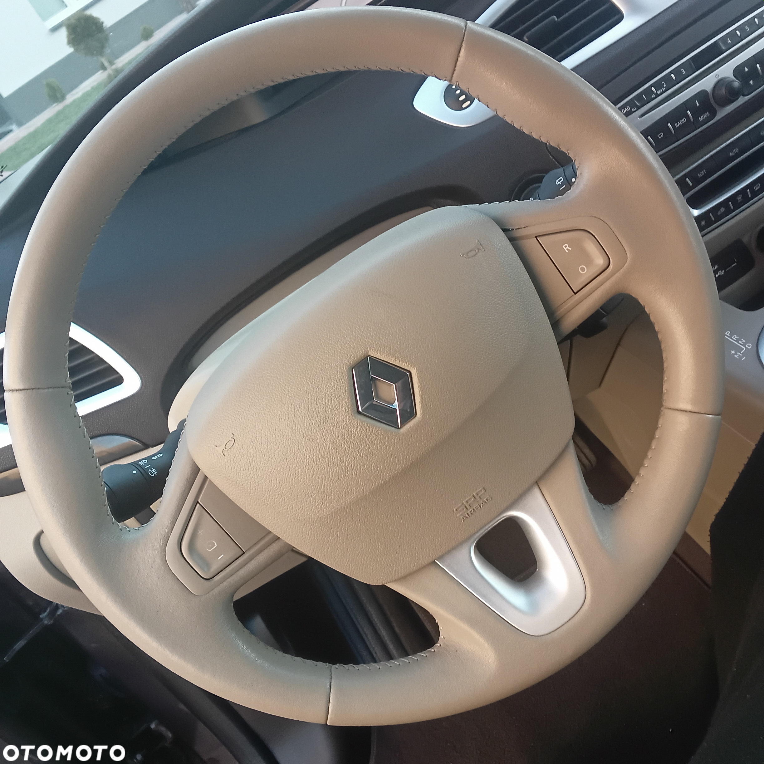 Renault Scenic - 8