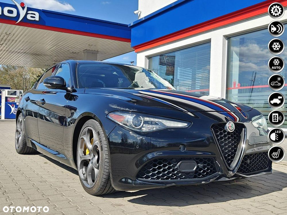 Alfa Romeo Giulia - 1