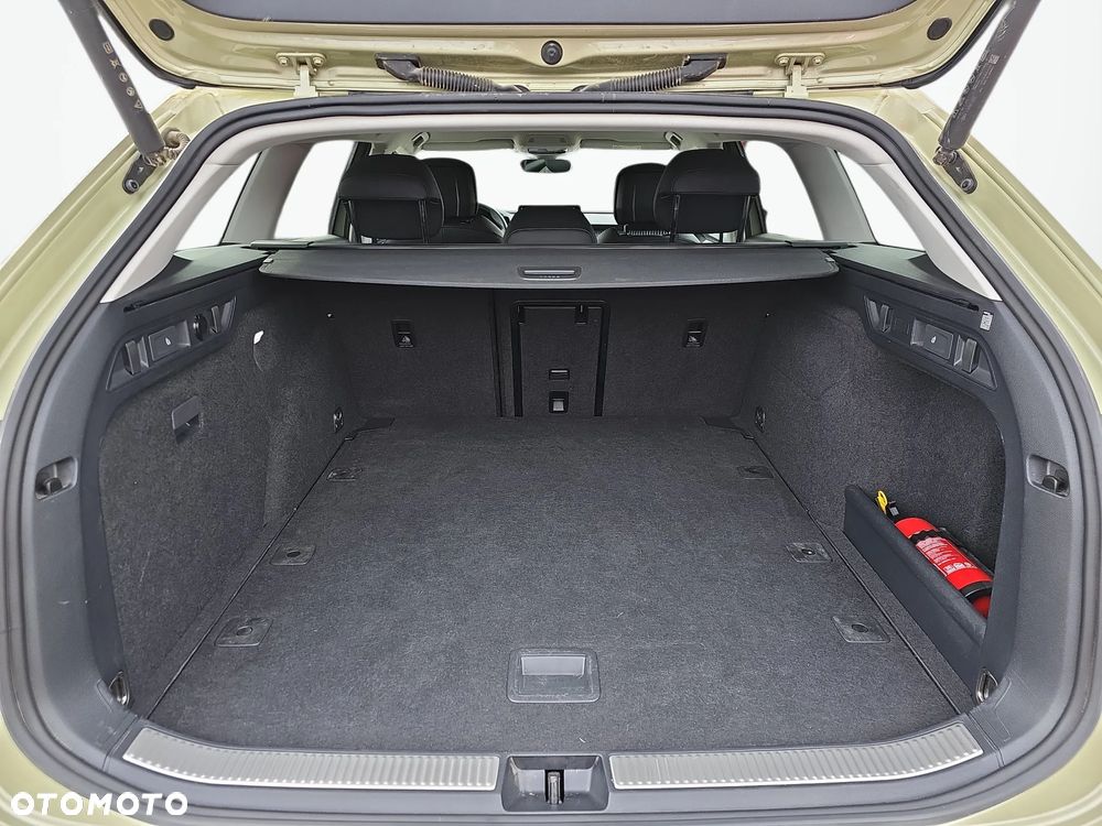 Skoda Superb 2.0 TDI SCR Selection DSG - 12