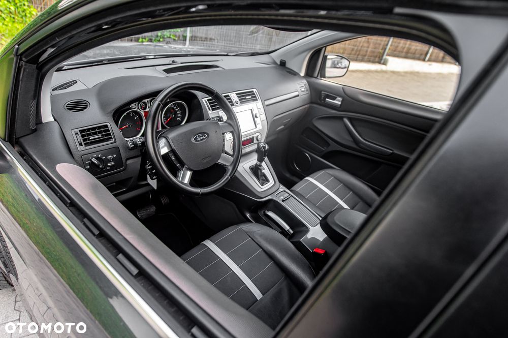 Ford Kuga 2.5 4x4 Titanium - 20