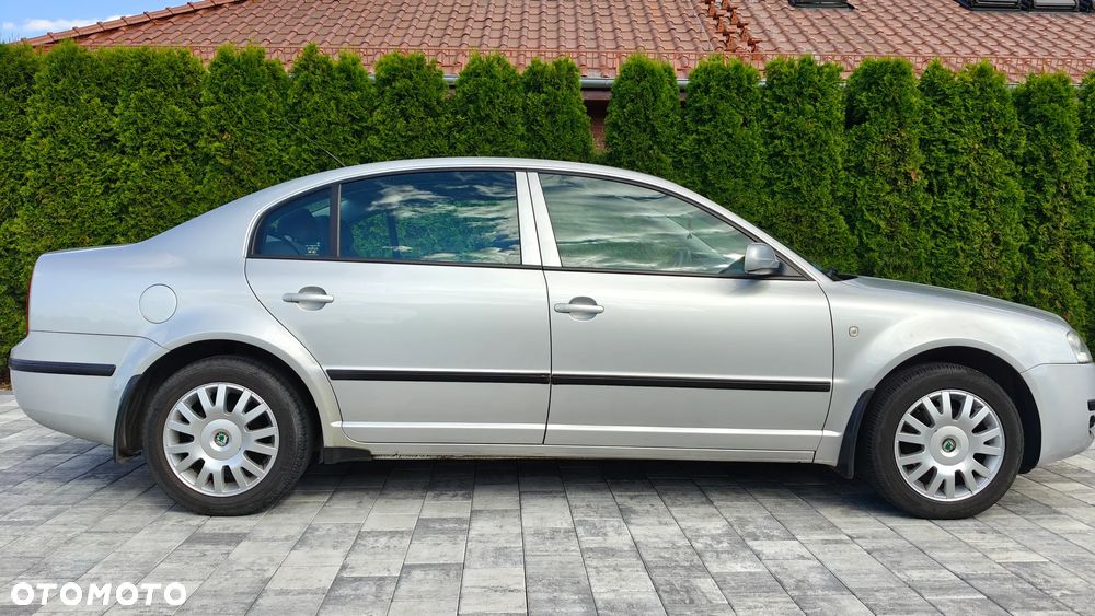 Skoda Superb 2.0 Comfort - 2