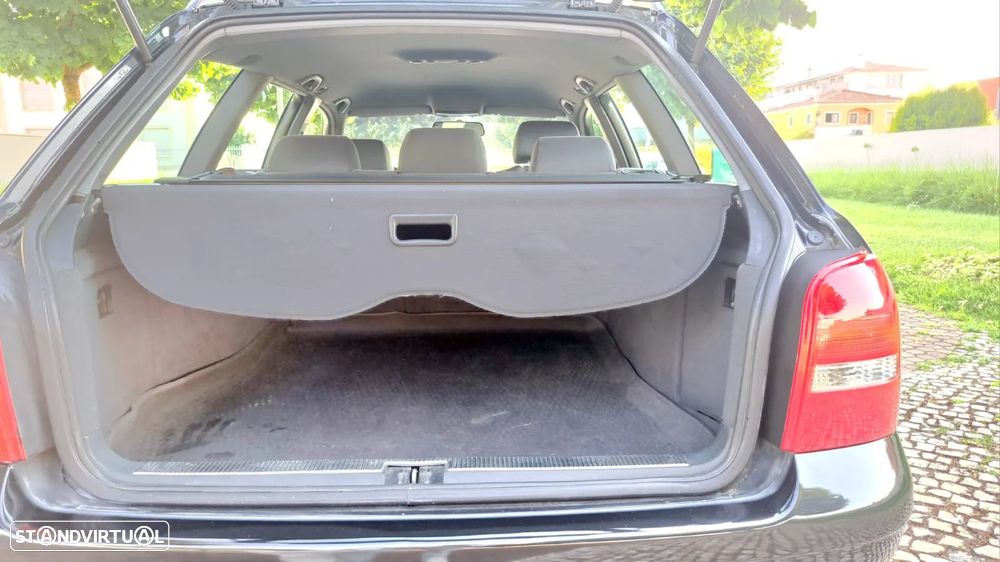 Audi A4 Avant 1.9 TDI Attraction - 13