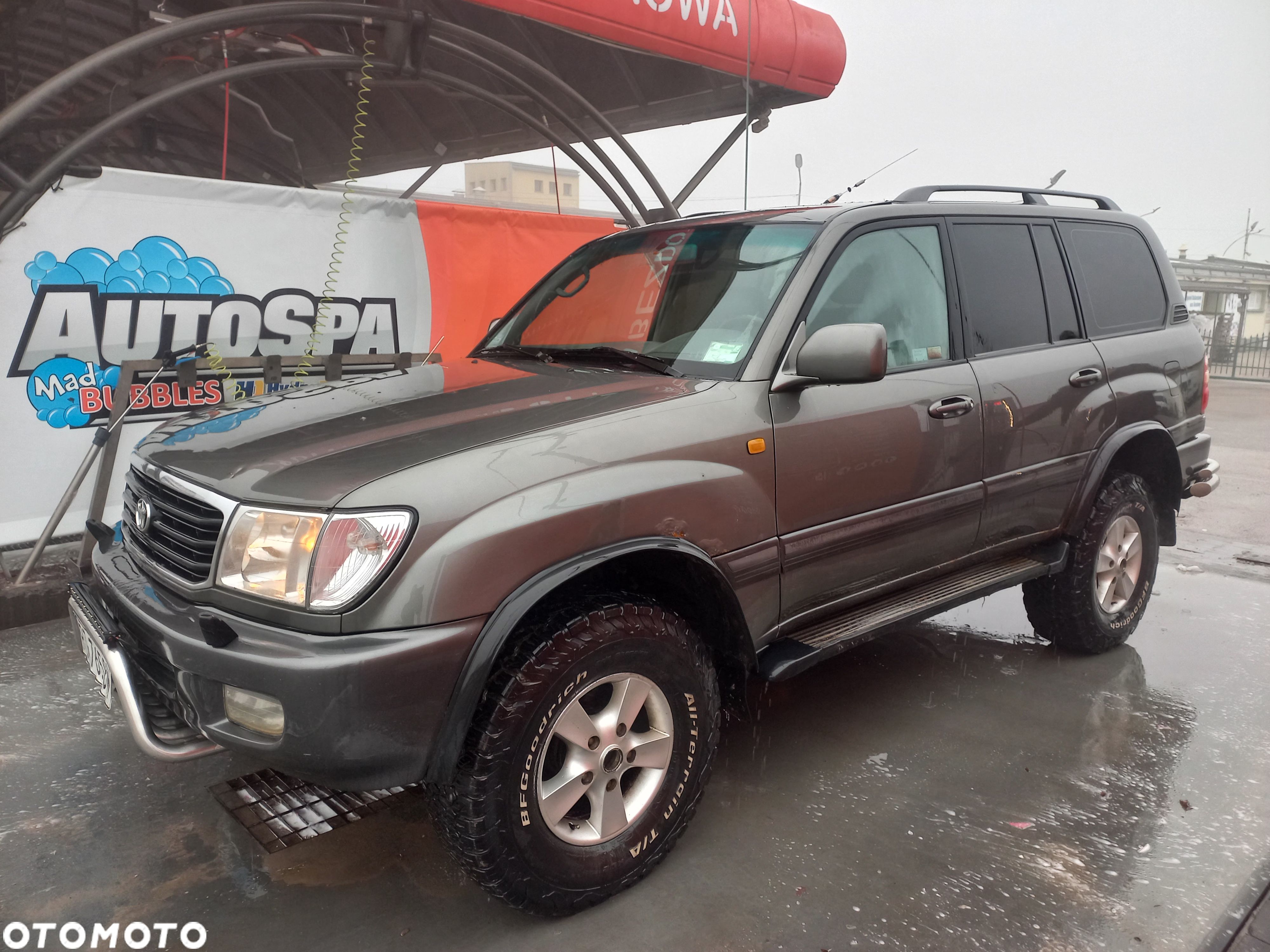 Toyota Land Cruiser 4.7 V8 - 1