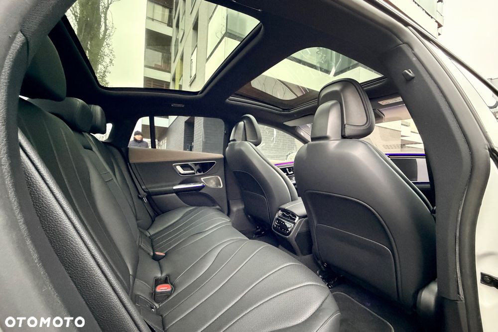 Mercedes-Benz EQE 350 89kWh - 16